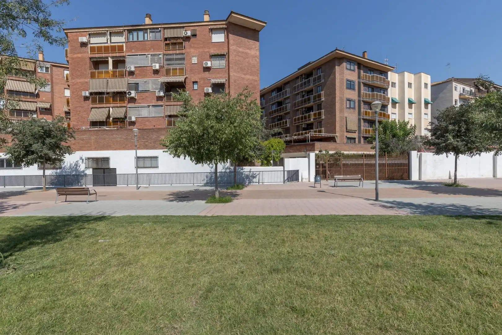 Exterior view of Flat for sale in Granada  with Air Conditioner, Terrace and Balcony