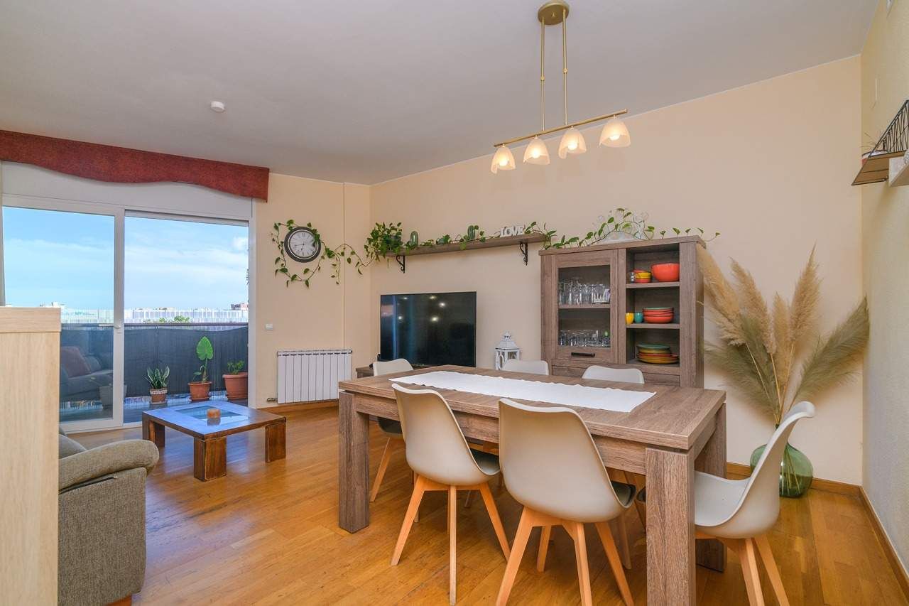 Dining room of Attic for sale in Viladecans  with Air Conditioner, Heating and Parquet flooring