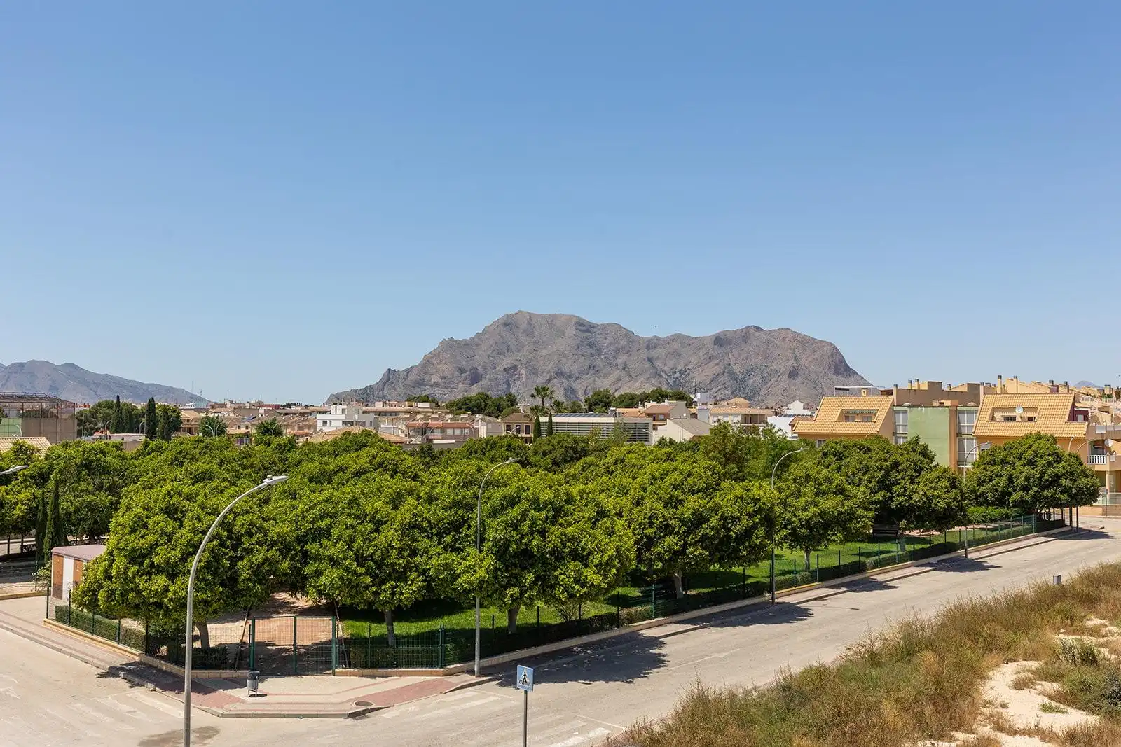 Vista exterior de Dúplex en venda en Rafal amb Terrassa i Piscina comunitària