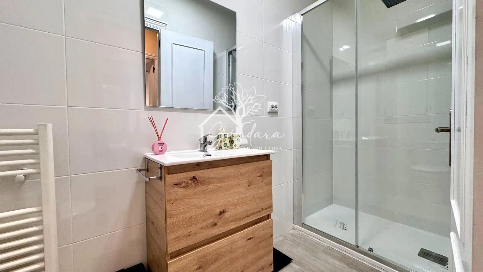 Bathroom of Flat for rent in Ferrol  with Heating, Furnished and Washing machine