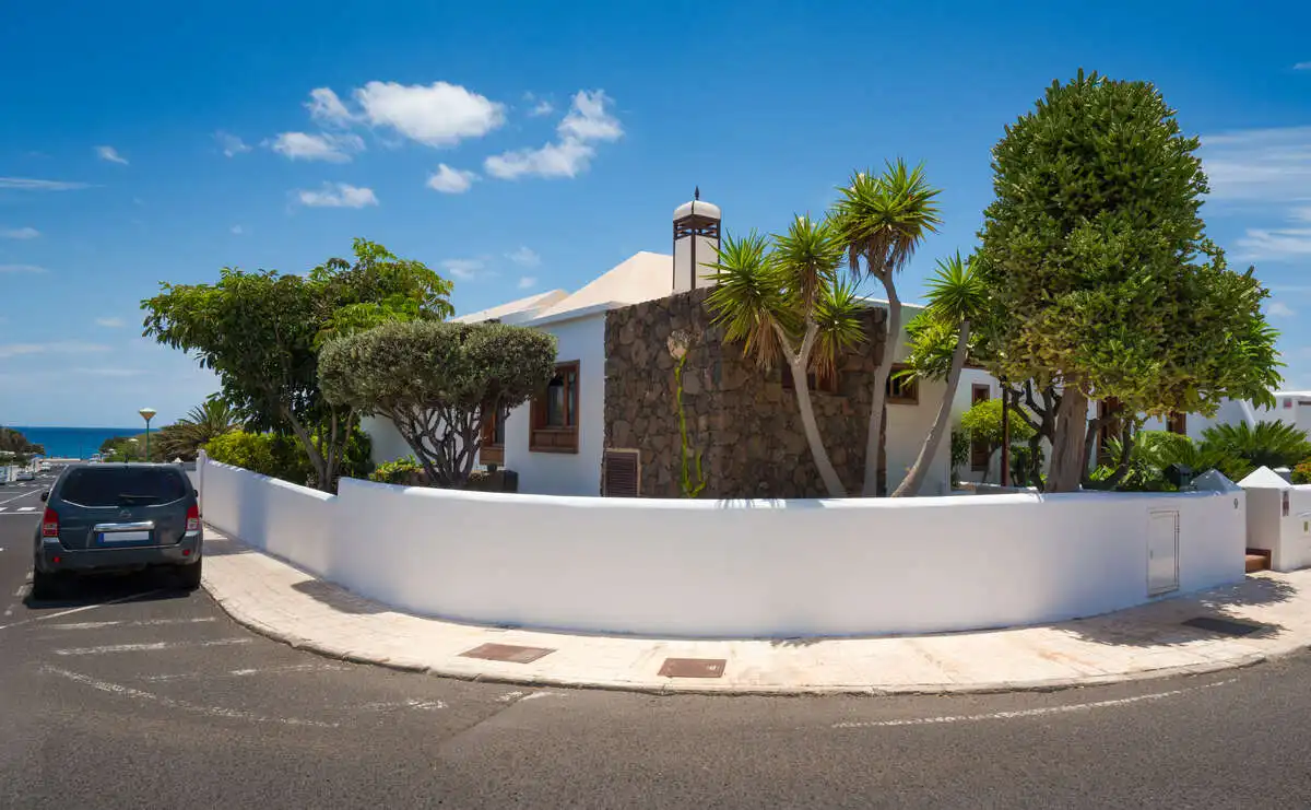 Vista exterior de Casa o chalet en venta en Arrecife con Aire acondicionado, Jardín privado y Terraza