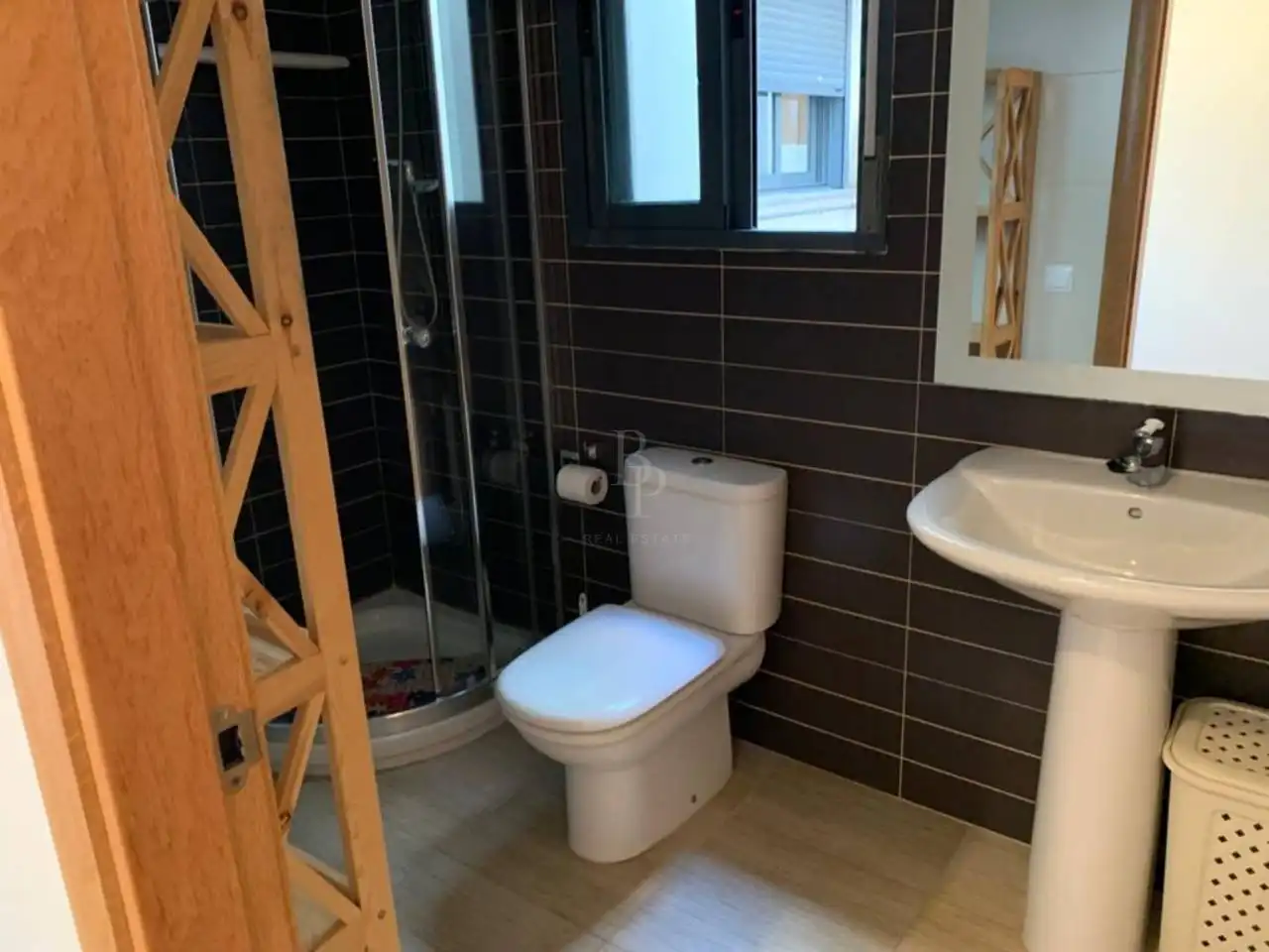 Baño de Ático de alquiler en Vinaròs con Terraza, Amueblado y Alarma