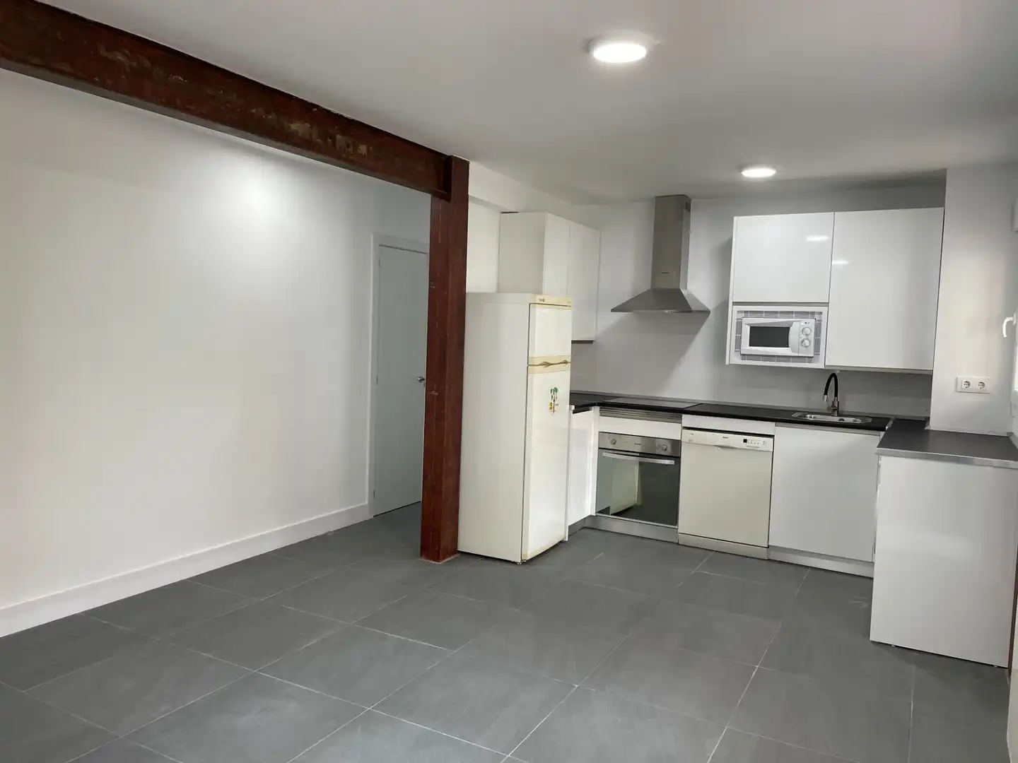Piso en venta en Madrid con Calefacción, Terraza y Horno