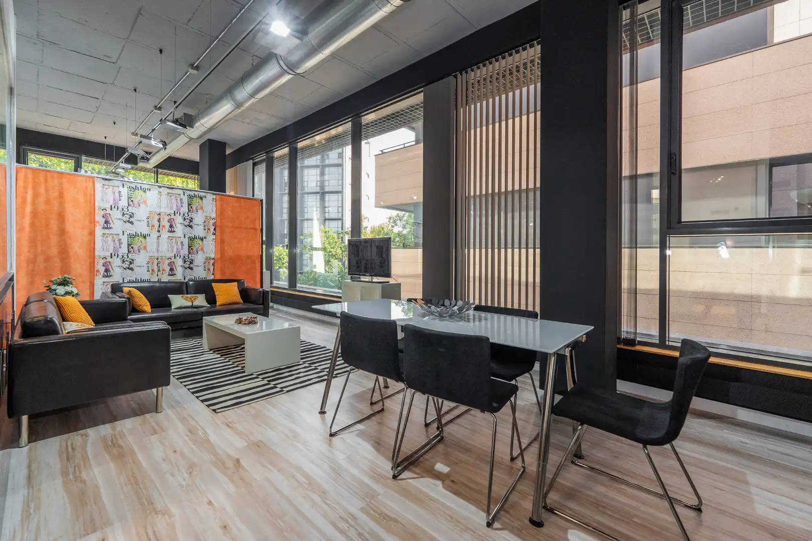 Sala d'estar de Loft en venda en San Sebastián de los Reyes amb Aire condicionat, Calefacció i Traster