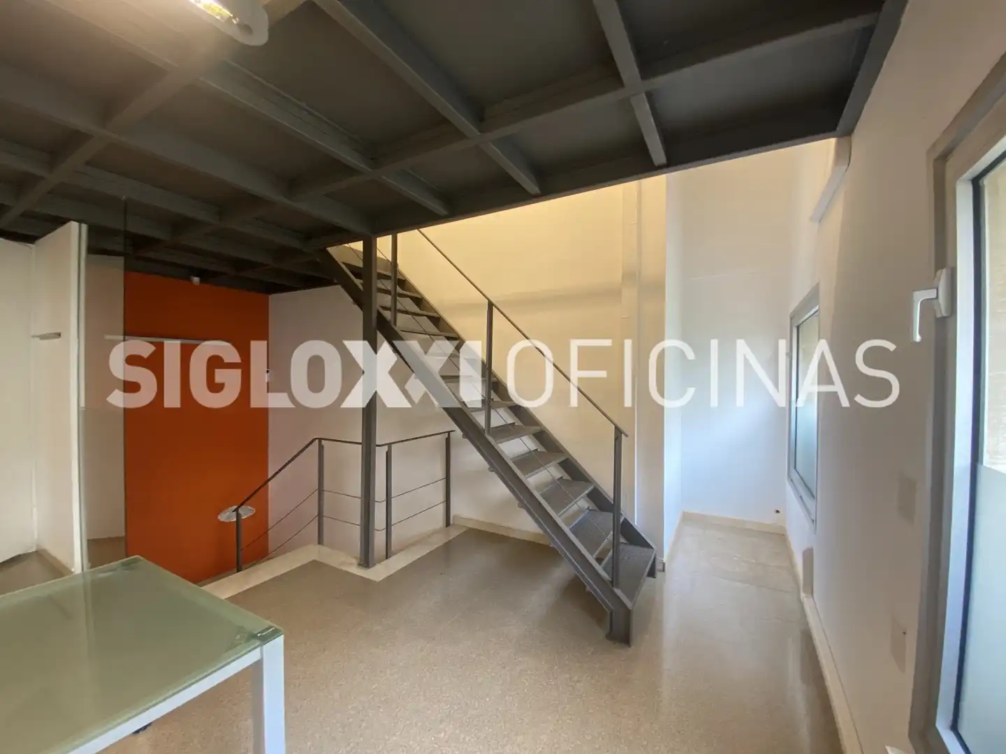 Büro zur Miete in Barcelona mit Klimaanlage, Heizung und Möbliert