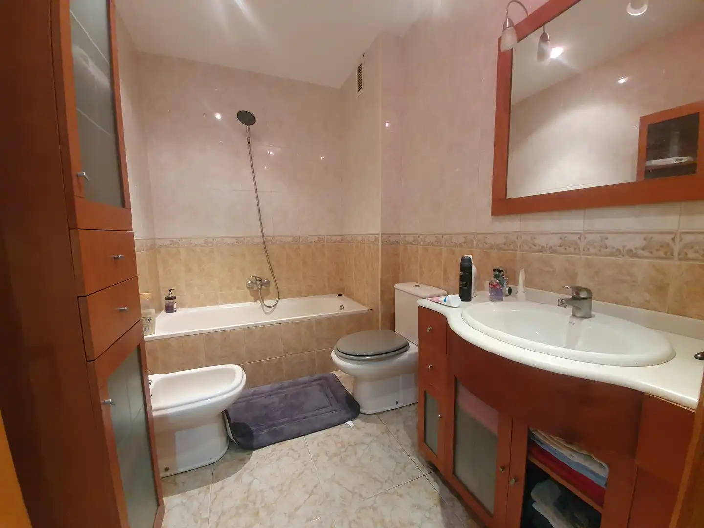 Badezimmer von Wohnung zum Verkauf in Guadix mit Terrasse, Möbliert und Balkon