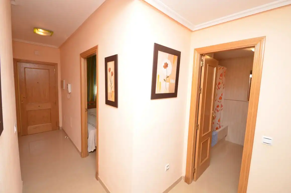 Piso de alquiler en Roquetas de Mar con Terraza, Amueblado y Piscina comunitaria