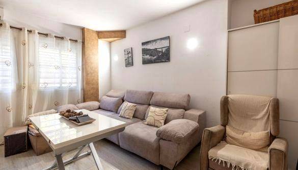 Planta baja en Venta en Pintor Soriano Quiros en Almanjáyar