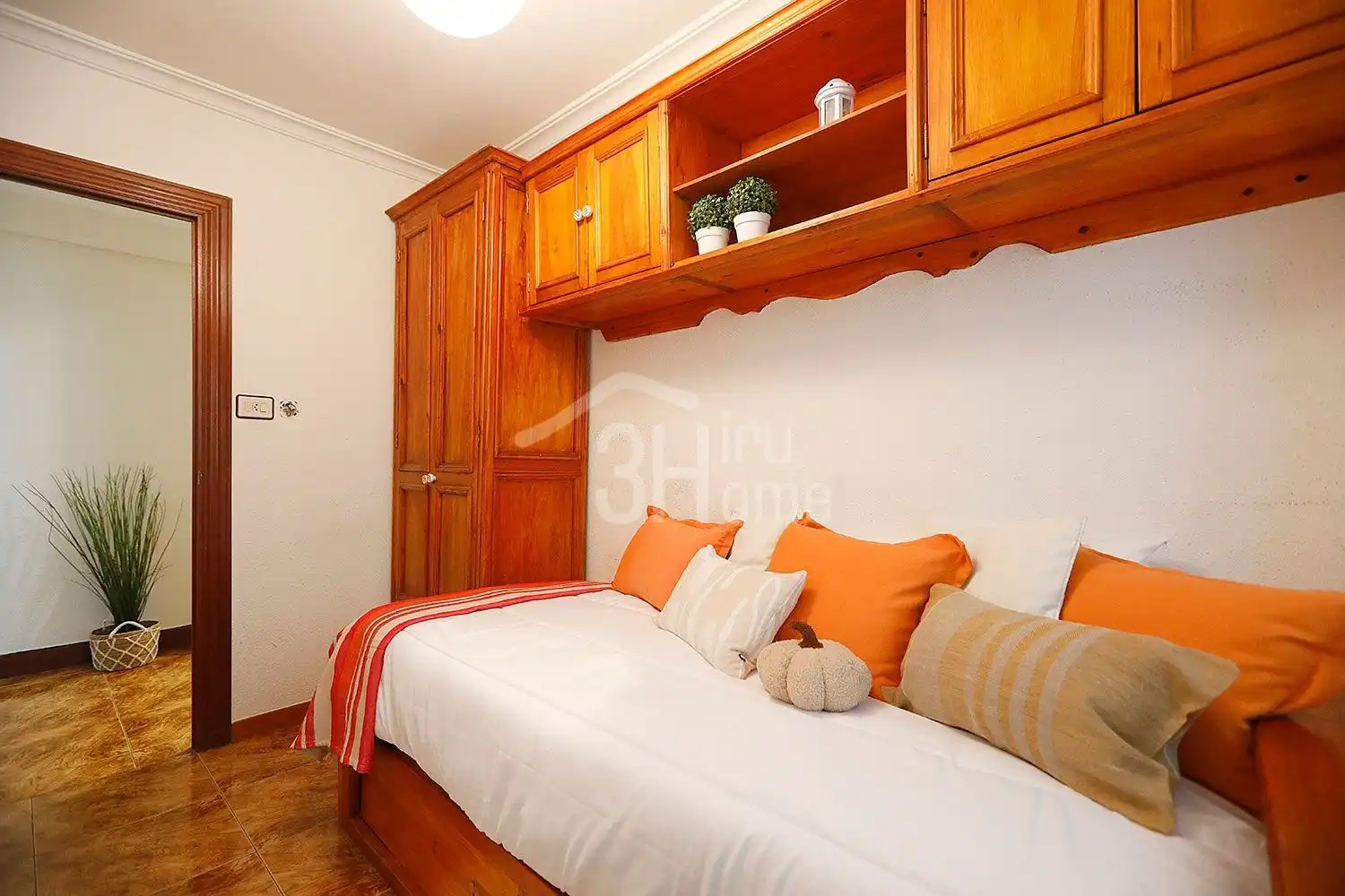 Habitación de Piso en venta en Irun  con Calefacción y Trastero