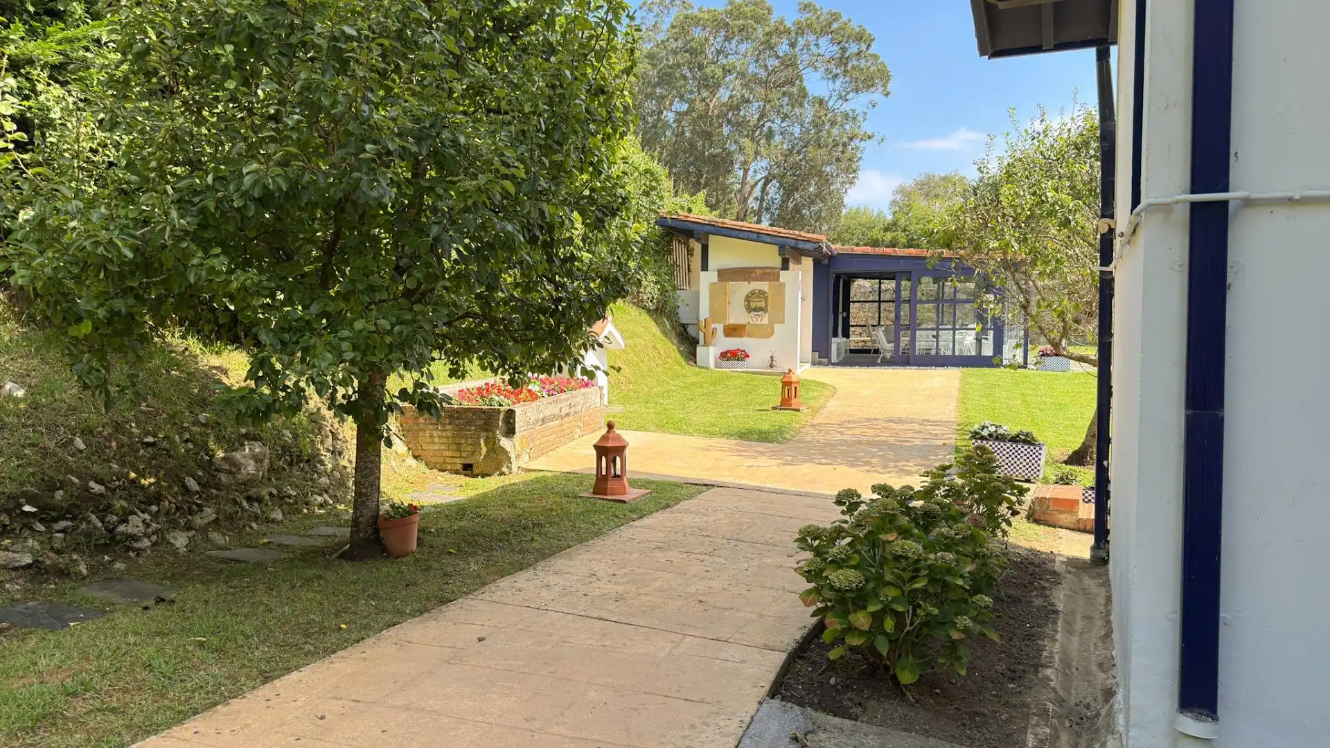 Vista exterior de Casa o chalet en venta en Comillas (Cantabria)