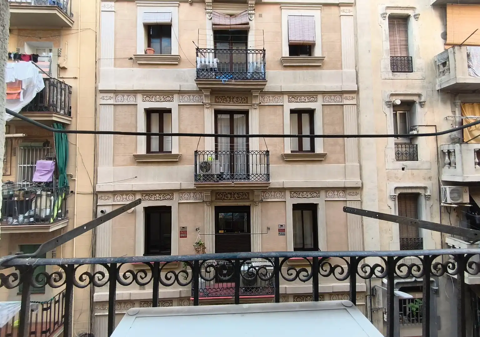 Vista exterior de Piso en venta en Barcelona con Aire acondicionado, Calefacción y Parquet