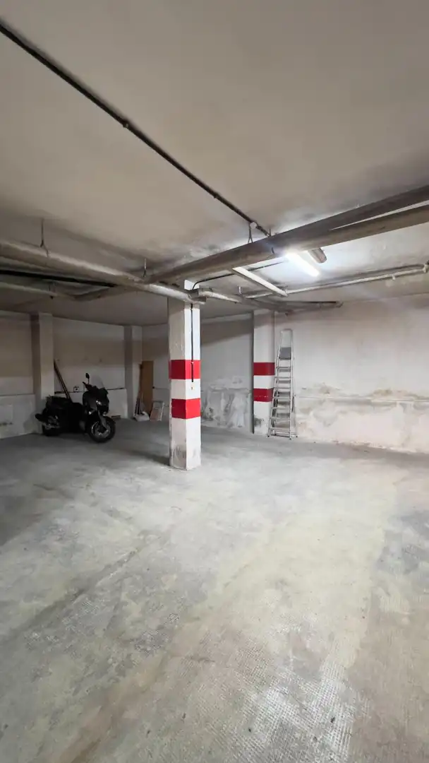 Einzelparkplatz zur Miete in Calle Calle Azhuma, imagen 2