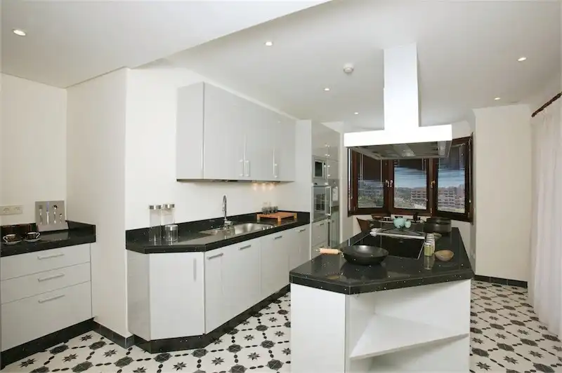 Casa con piscina in vendita a Benahavís pueblo, imagen 5