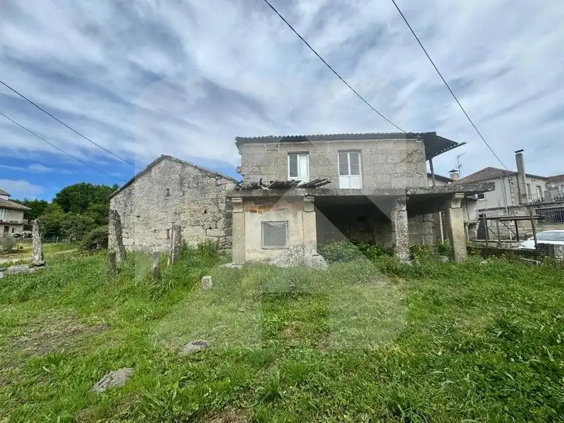 Haus oder Chalet zum Verkauf in San Cristovo de Cea
