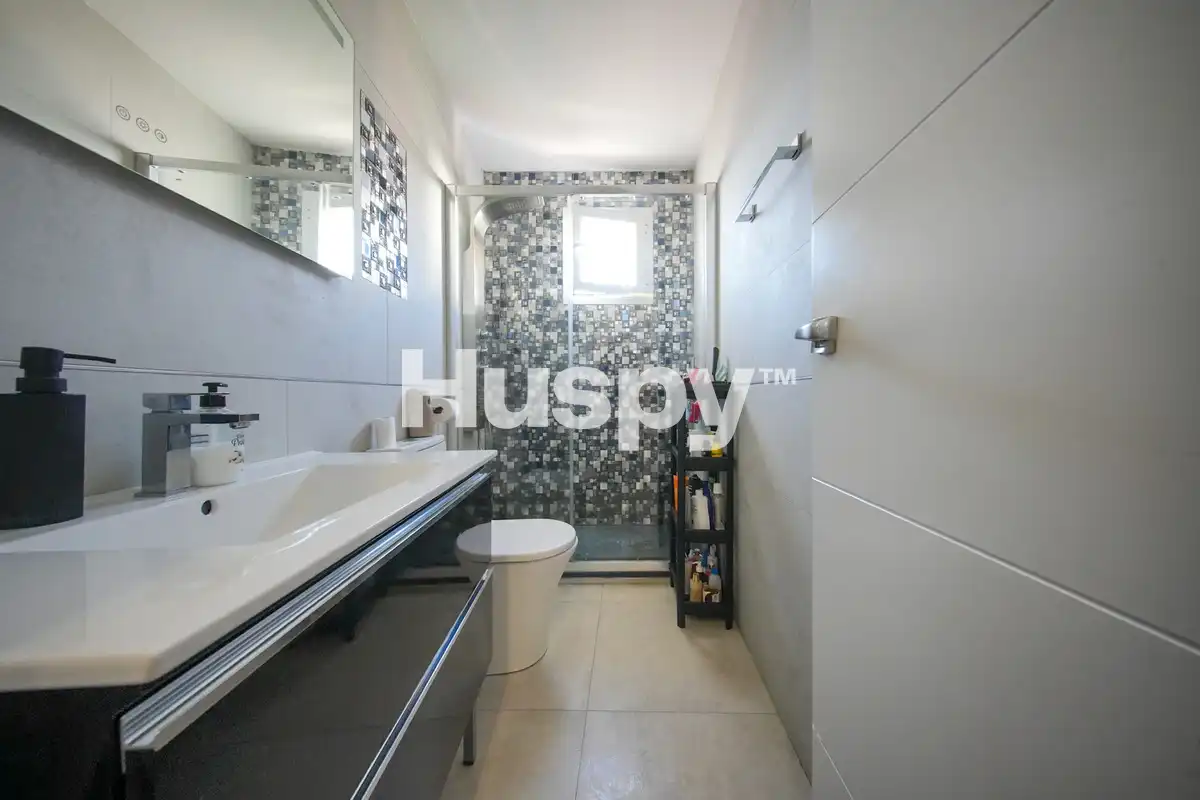 Baño de Piso en venta en Madrid con Aire acondicionado y Calefacción