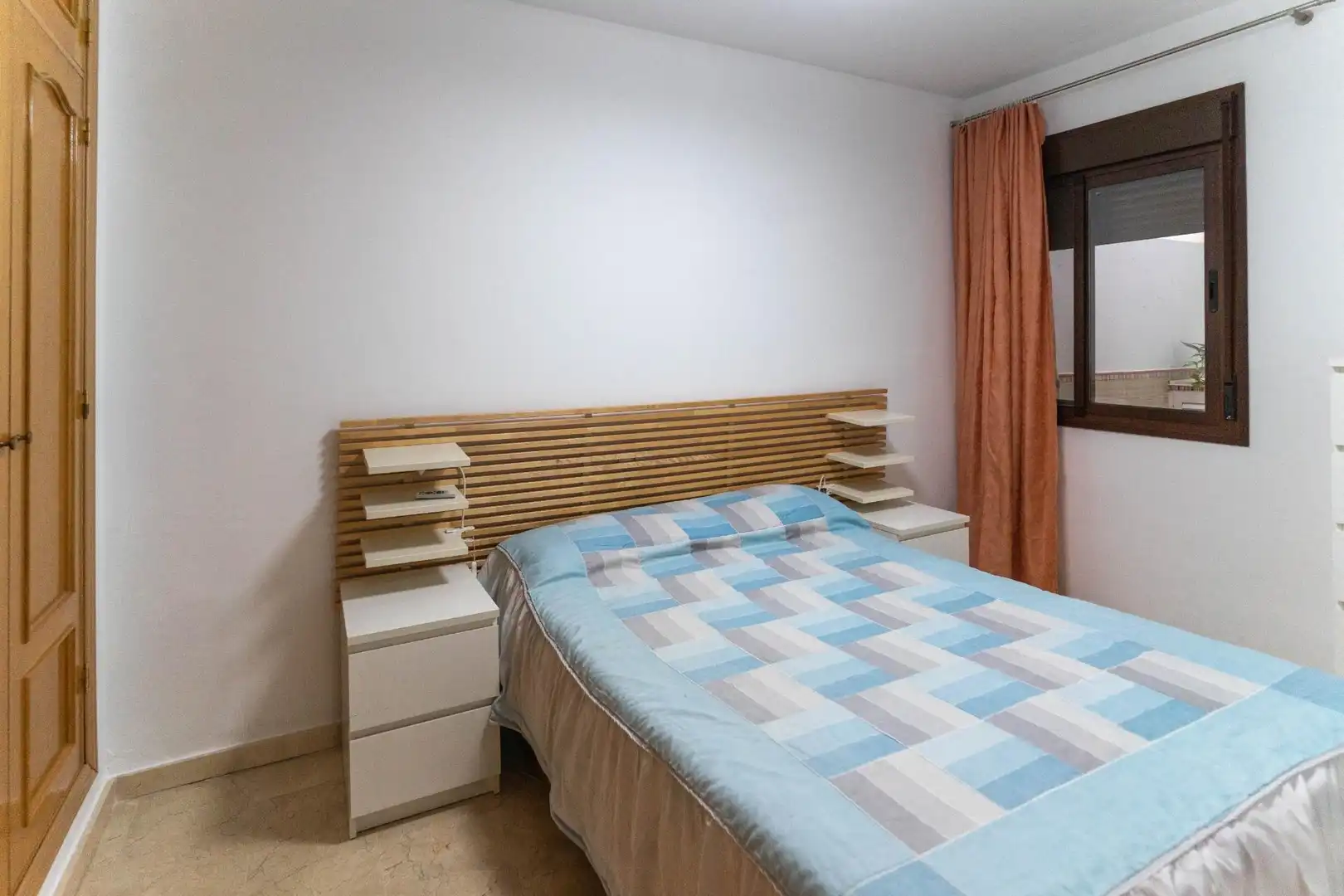 Habitación de Piso de alquiler en Alhaurín El Grande con Aire acondicionado, Calefacción y Amueblado