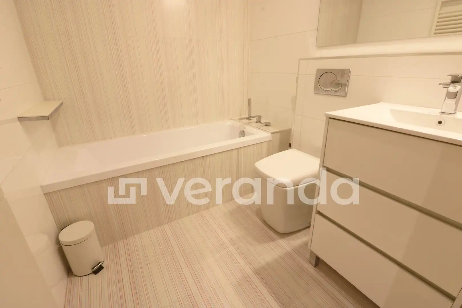 Bany de Casa adosada en venda en Ripollet amb Aire condicionat, Calefacció i Parquet