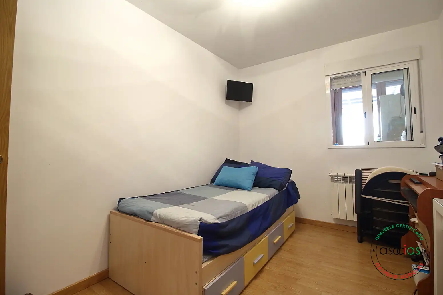 Dormitori de Casa adosada en venda en Mieres (Asturias) amb Calefacció i Terrassa