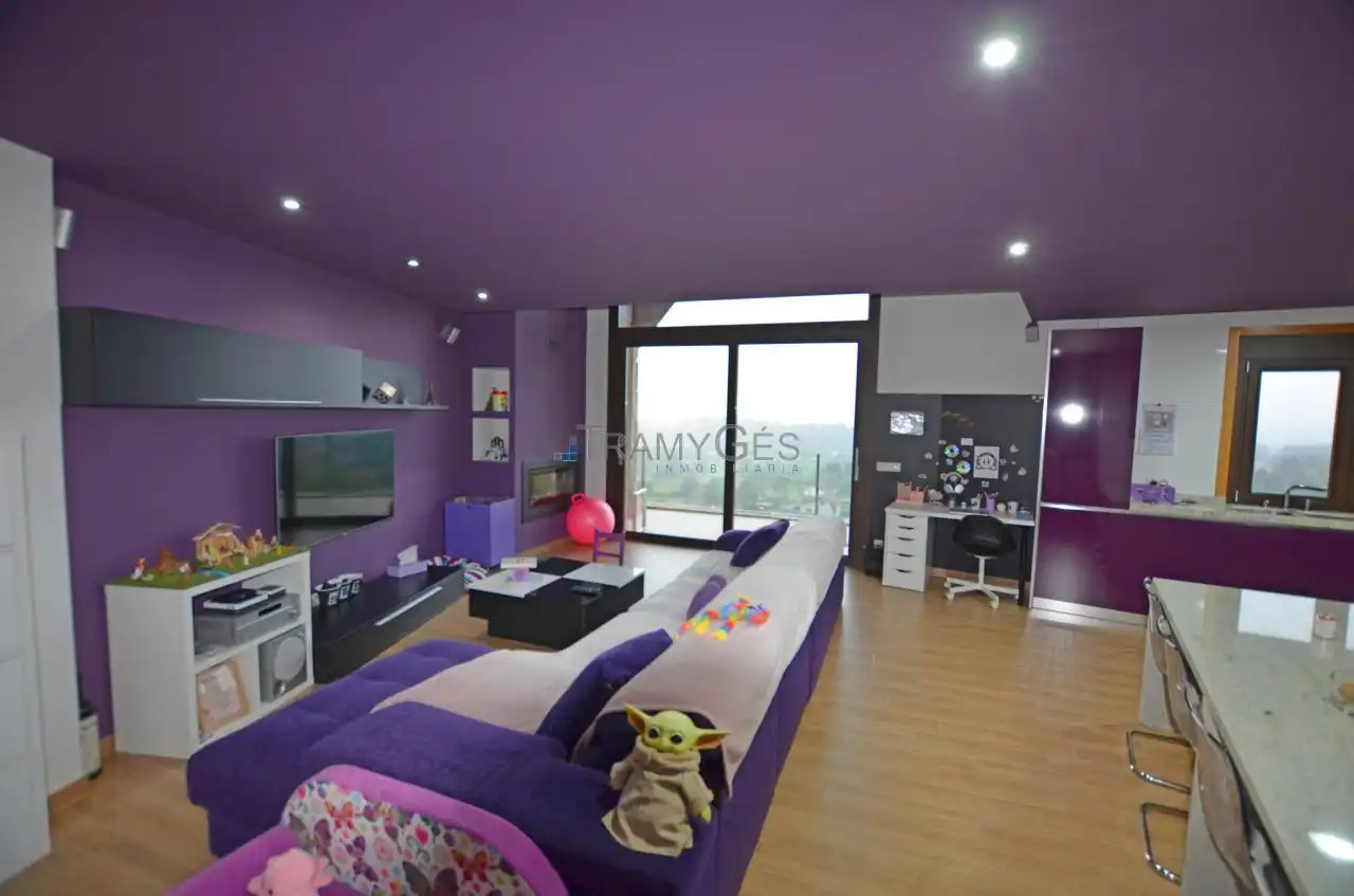 Sala de estar de Casa o chalet en venta en Tui con Calefacción, Jardín privado y Terraza