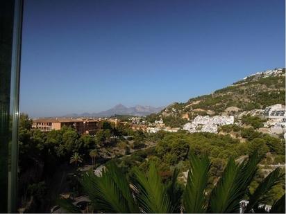 Vista exterior de Apartament en venda en Altea amb Aire condicionat, Calefacció i Terrassa