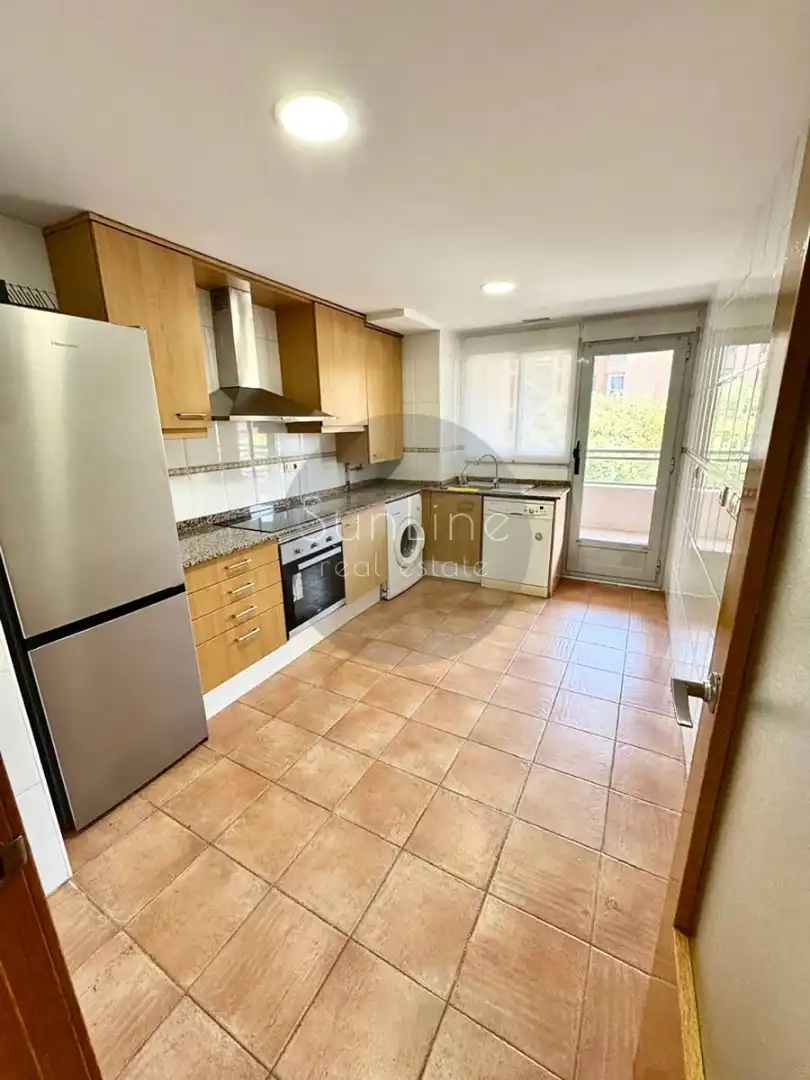 Cocina de Piso de alquiler en Valencia con Amueblado y Balcón