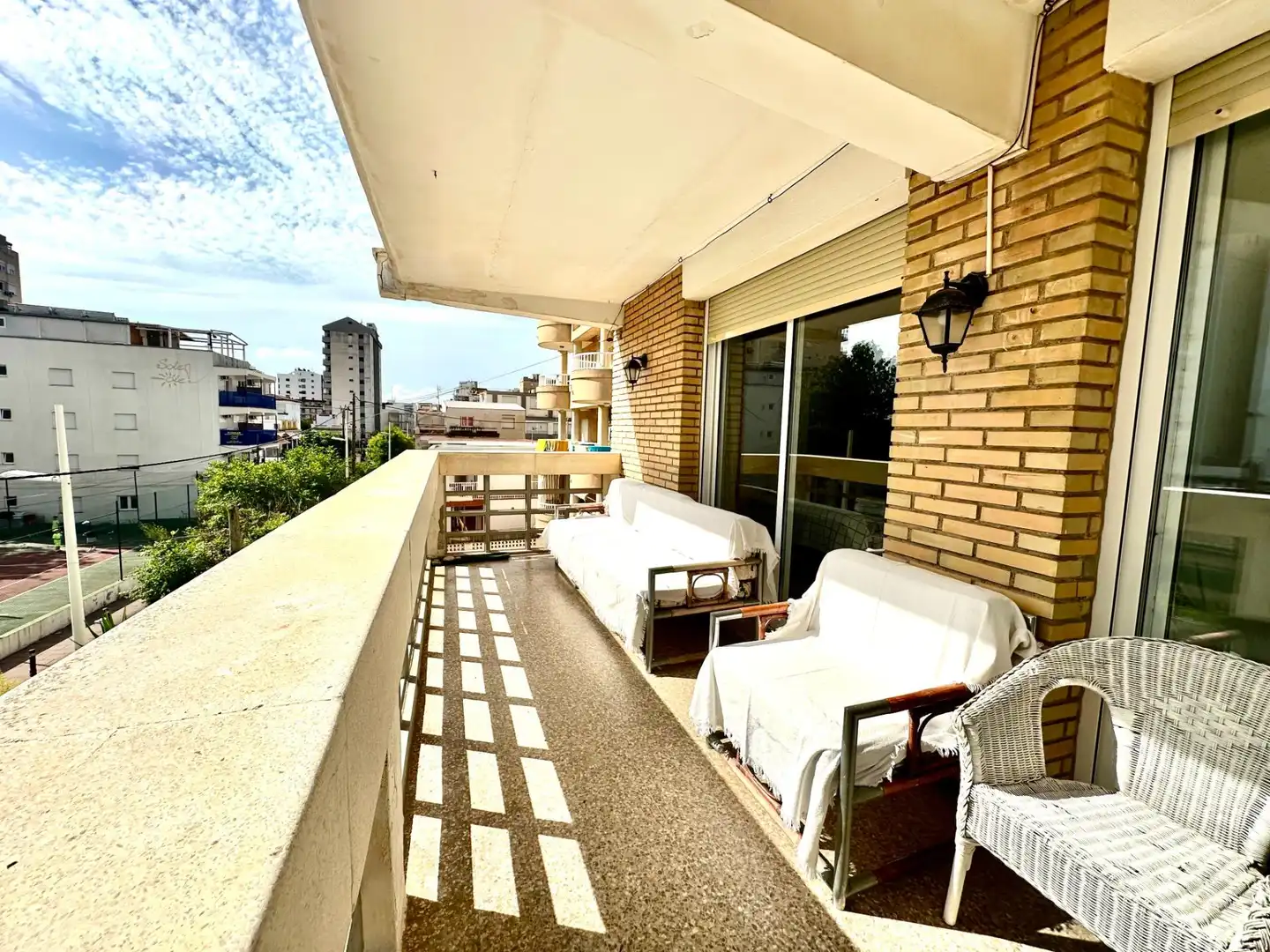 Terraza de Apartamento de alquiler en Gandia con Aire acondicionado, Calefacción y Amueblado