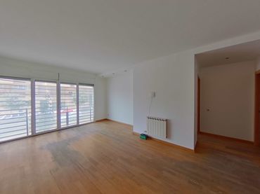 Piso con ascensor en venta en Centre - Sant Oleguer