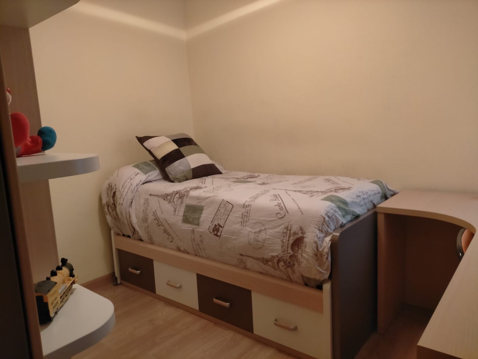 Bedroom of Flat to rent in Ciudad Real Capital  with Air Conditioner, Heating and Furnished