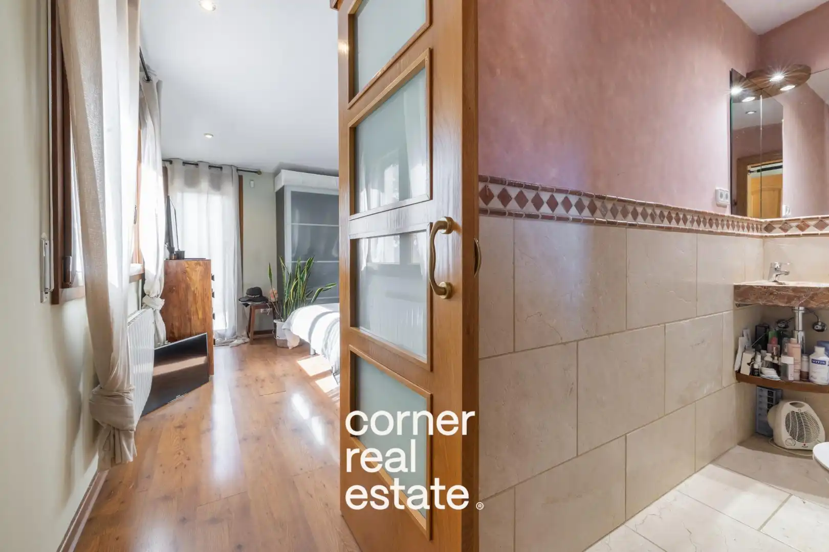 Vista exterior de Casa o chalet en venta en Molins de Rei con Aire acondicionado, Calefacción y Jardín privado
