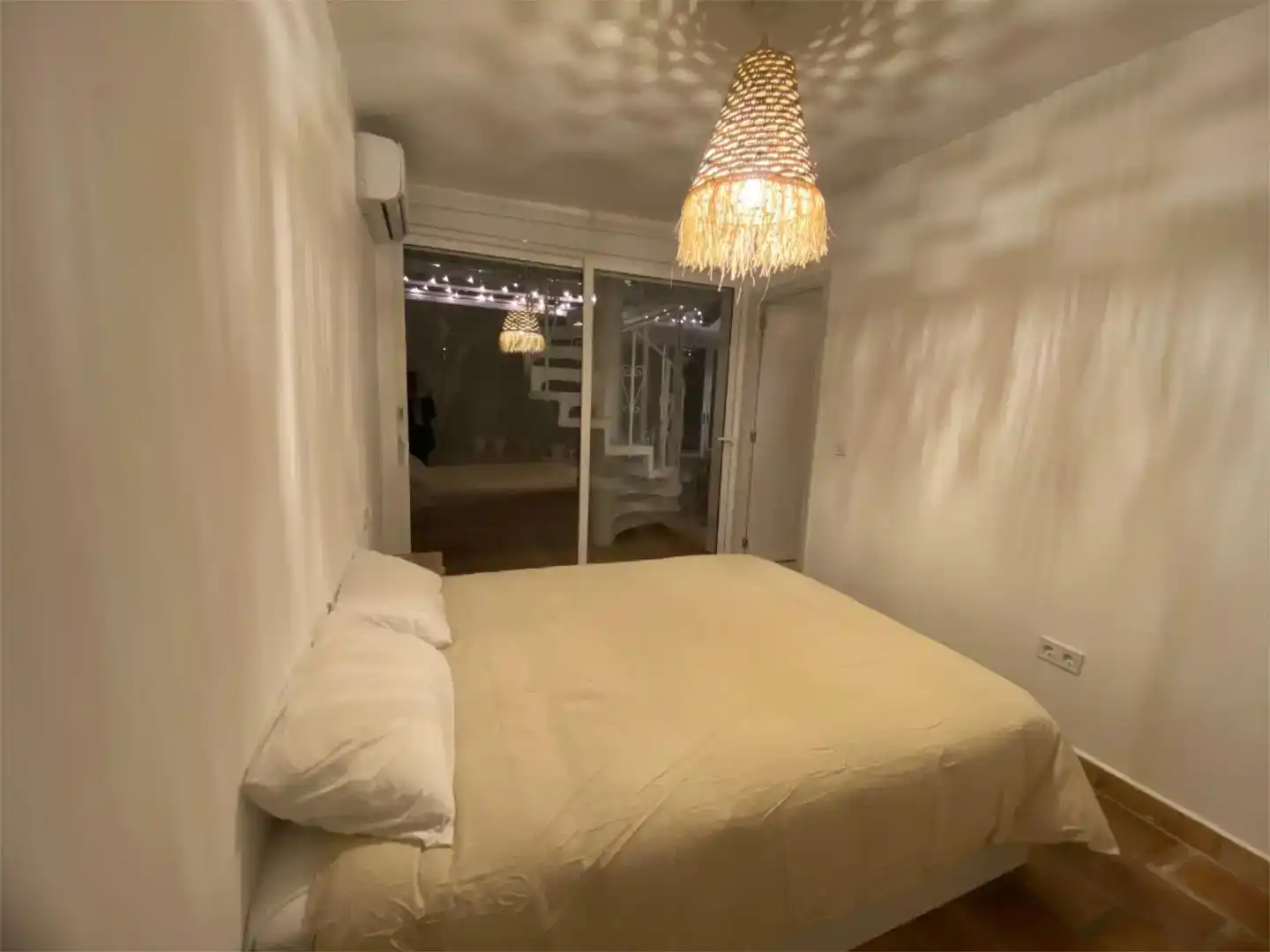 Bedroom of Houses for rent in Dénia  with Air Conditioner, Private garden and Storage room