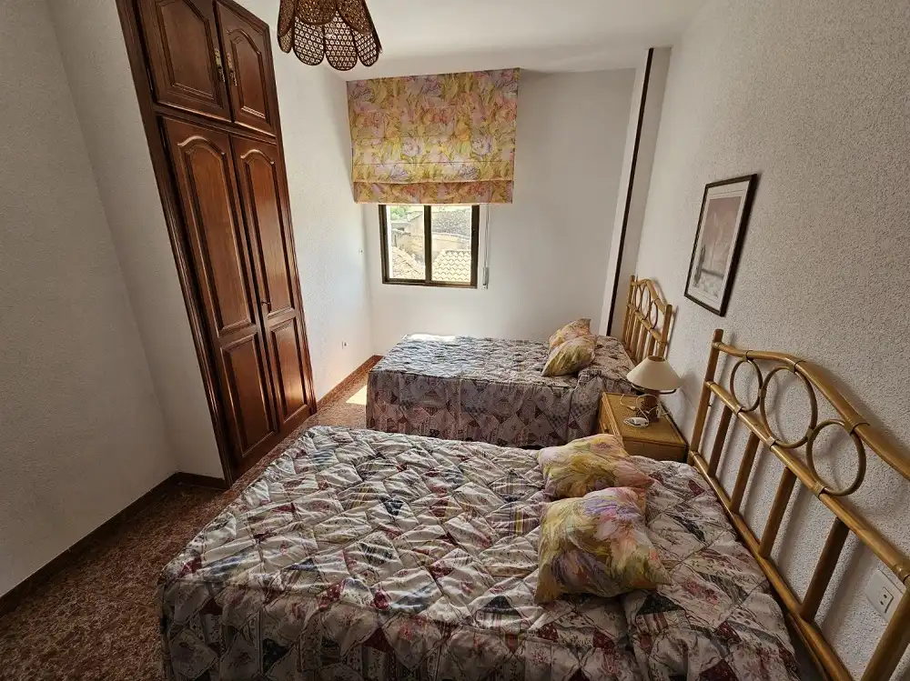 Bedroom of Flat for sale in Navas del Madroño  with Storage room, Furnished and Balcony