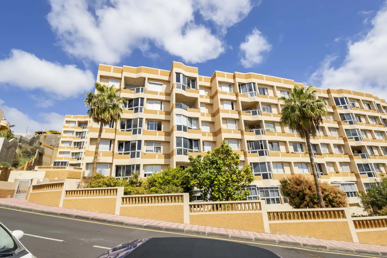Vista exterior de Piso en venta en Radazul