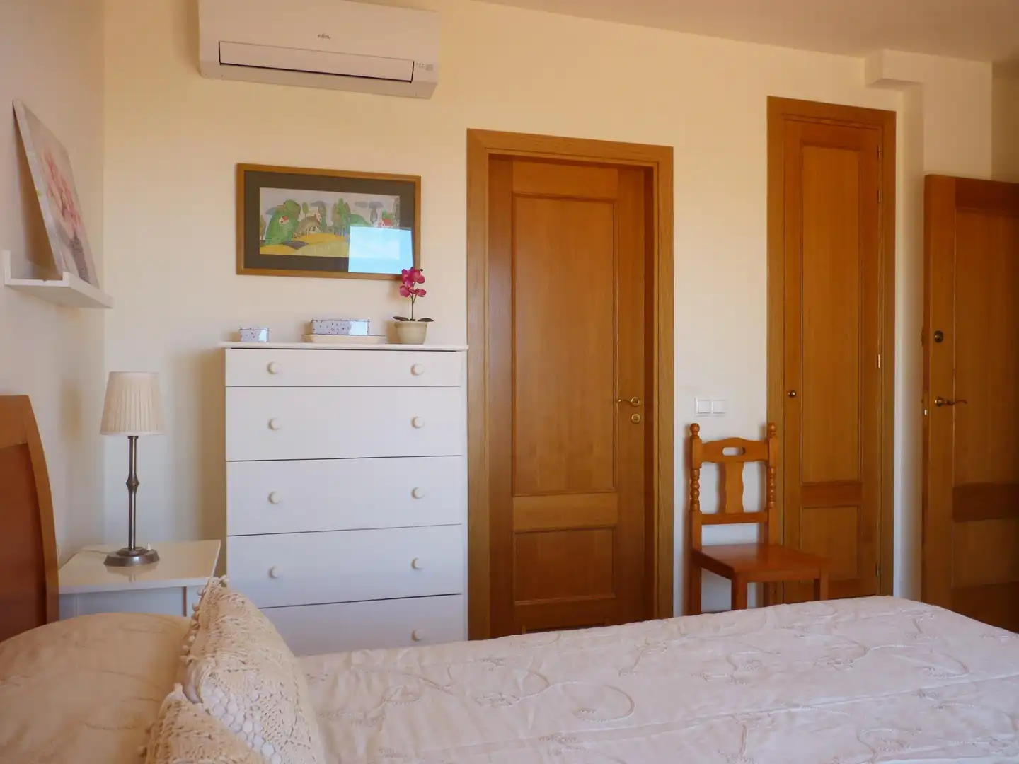 Schlafzimmer von Maisonette zum Verkauf in Vélez-Málaga mit Klimaanlage, Heizung und Privatgarten