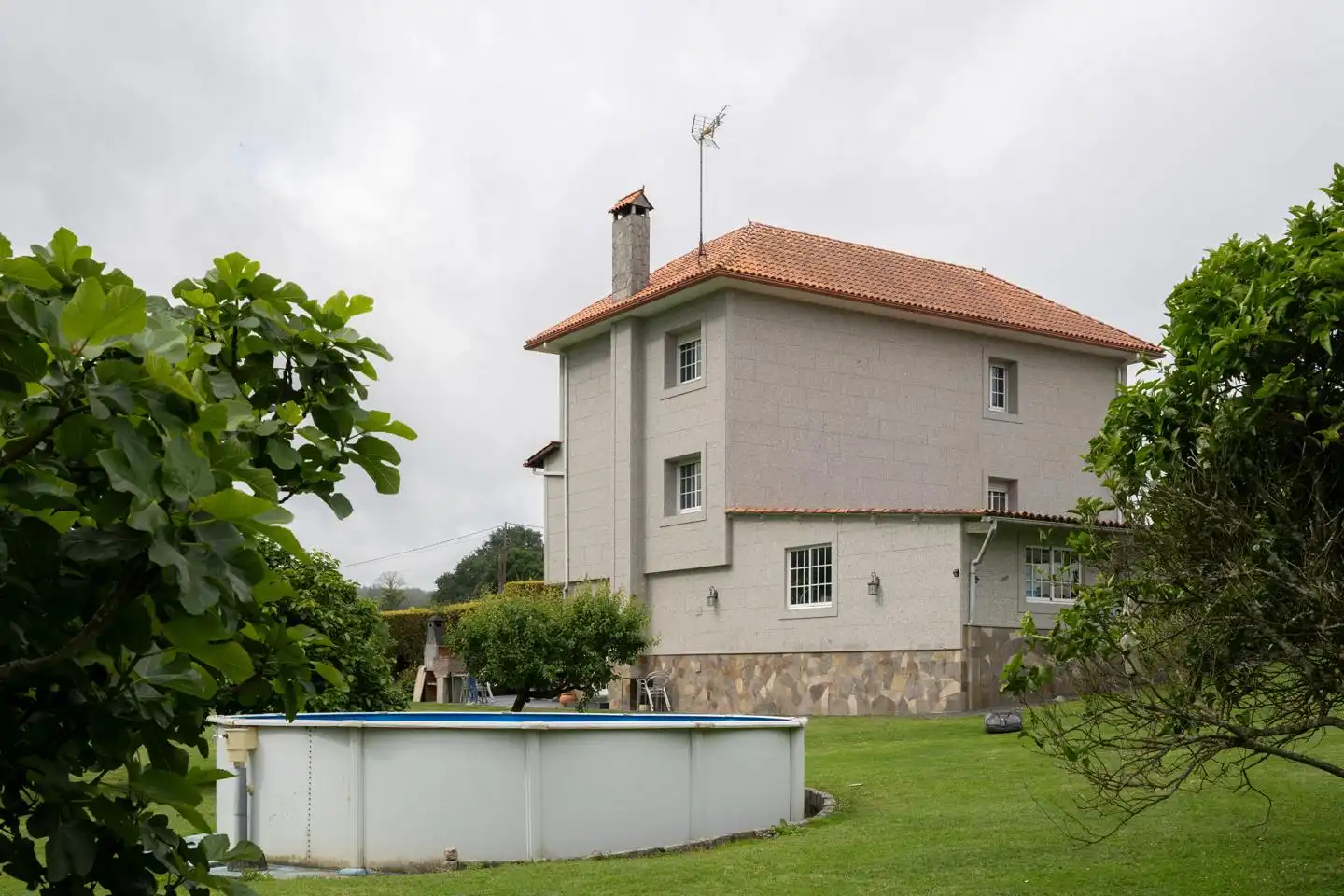 Exterior view of Houses for sale in Bergondo  with Heating, Private garden and Swimming Pool