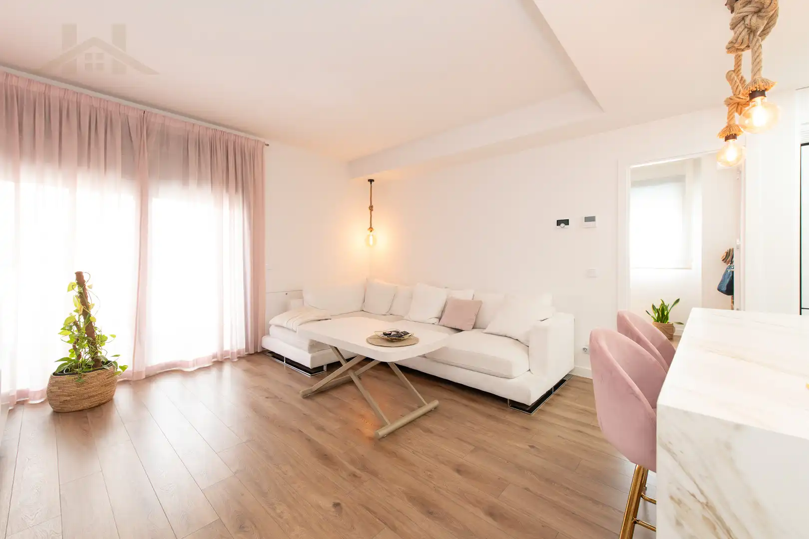 Sala de estar de Piso en venta en Torrejón de Ardoz con Aire acondicionado y Piscina