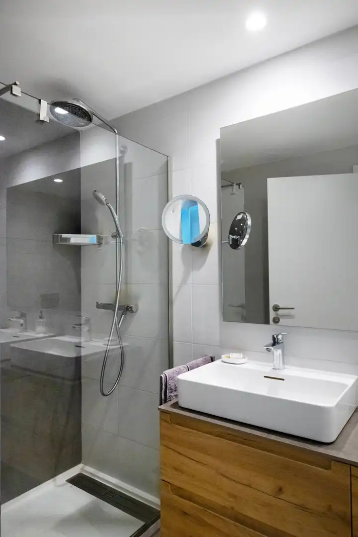 Bathroom of Flat for sale in  Palma de Mallorca  with Air Conditioner, Heating and Parquet flooring
