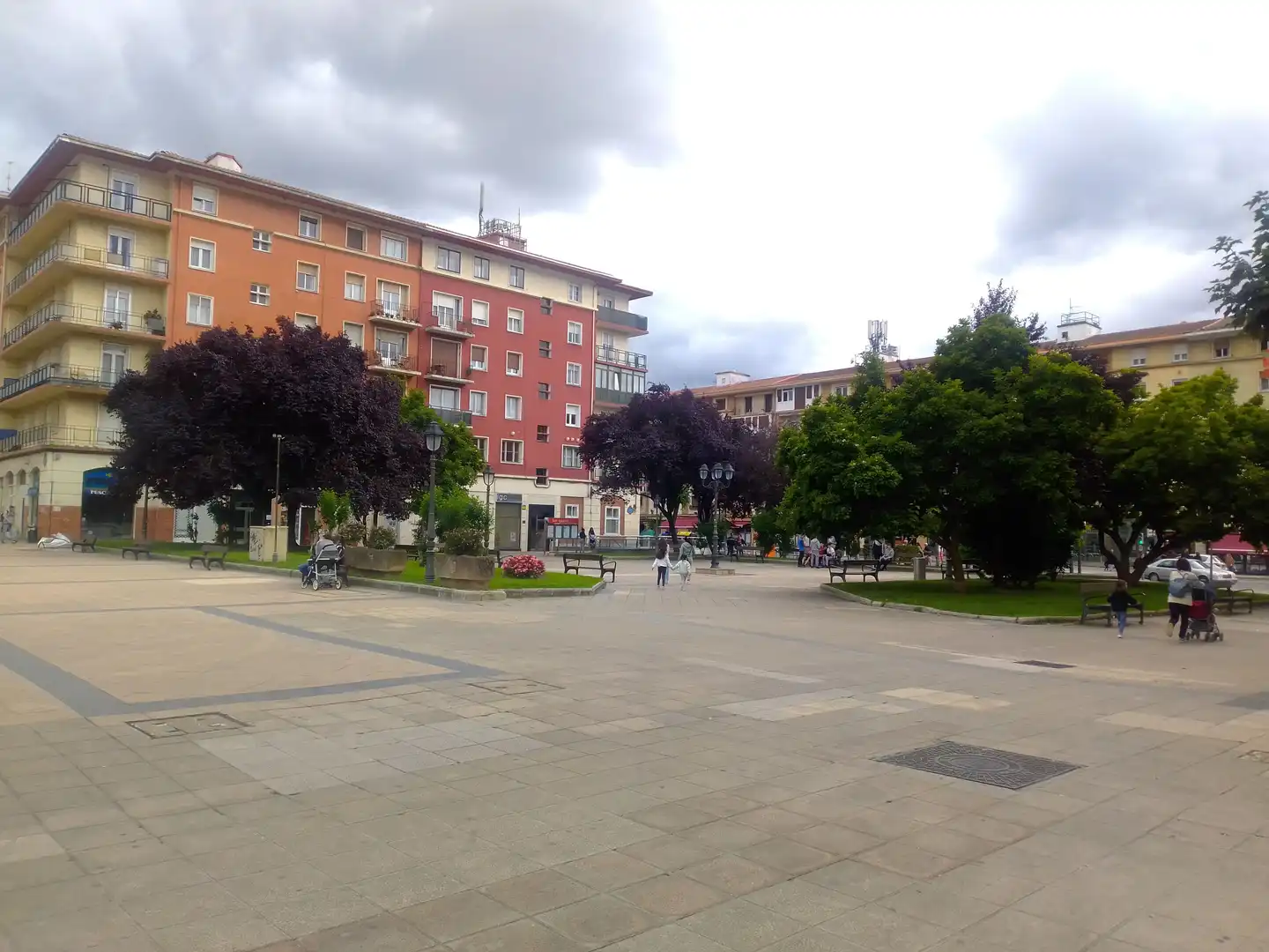 Exterior view of Flat for rent in Bilbao   with Heating, Furnished and Oven