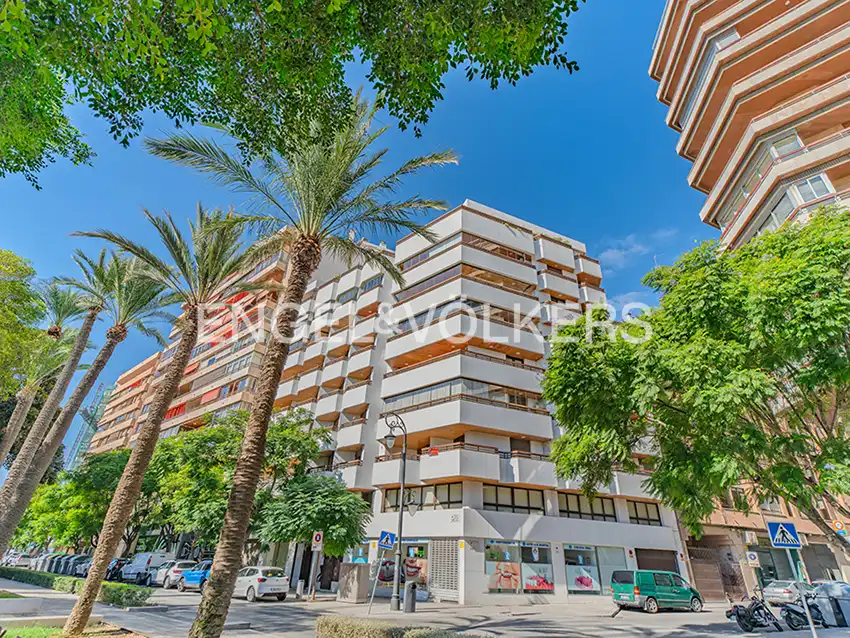 Vista exterior de Pis en venda en Alicante / Alacant amb Aire condicionat, Calefacció i Terrassa