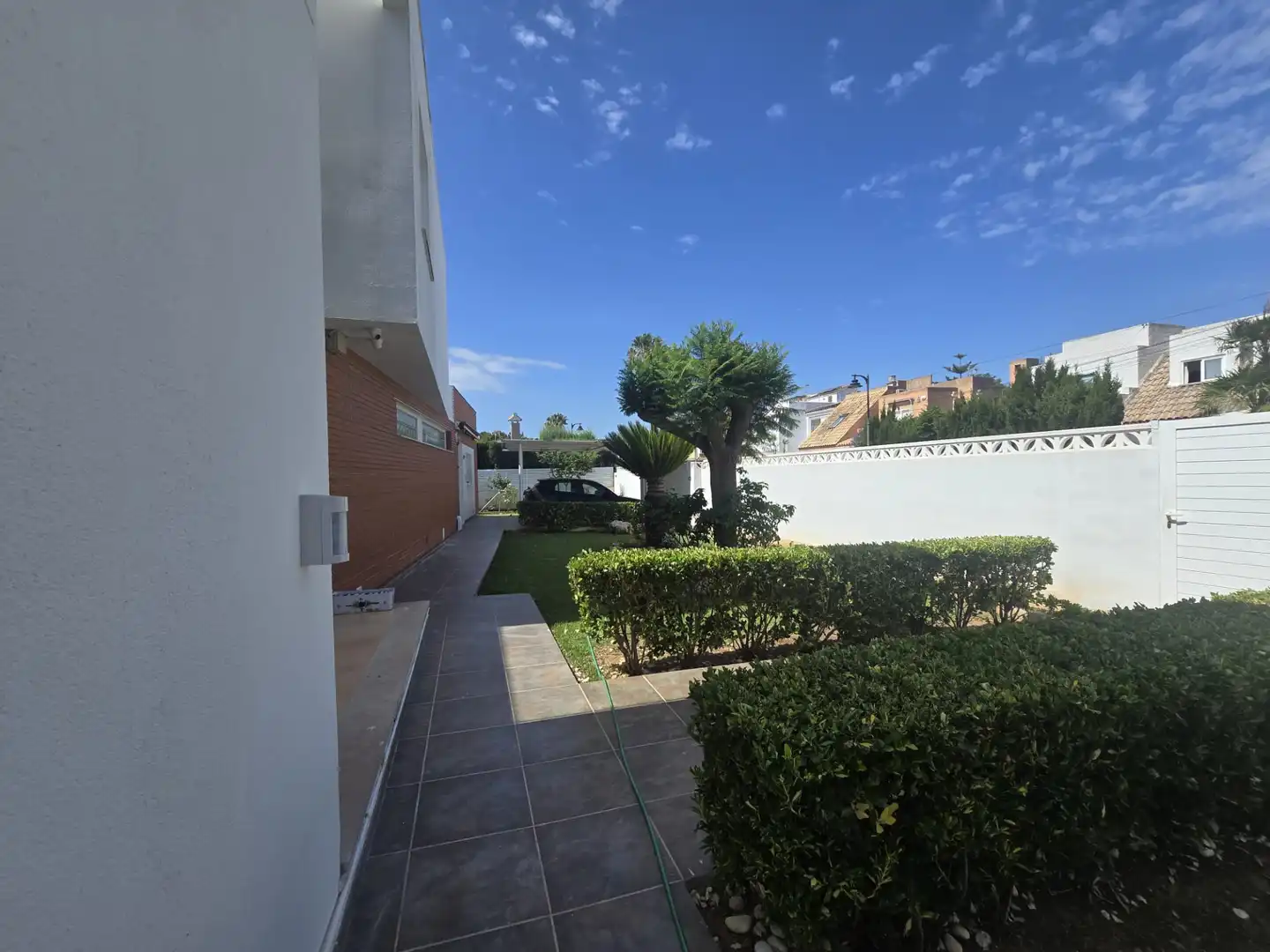 Vista exterior de Casa o xalet en venda en Castellón de la Plana / Castelló de la Plana amb Aire condicionat, Calefacció i Jardí privat