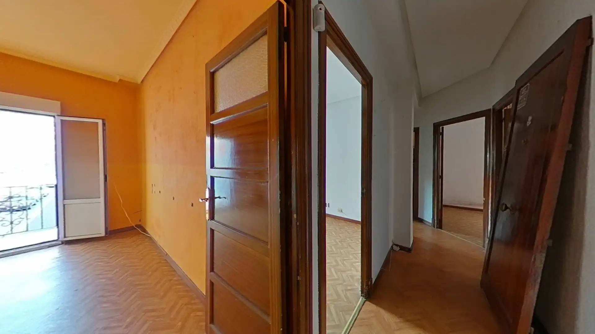 Piso en venta en Burgos con Parquet