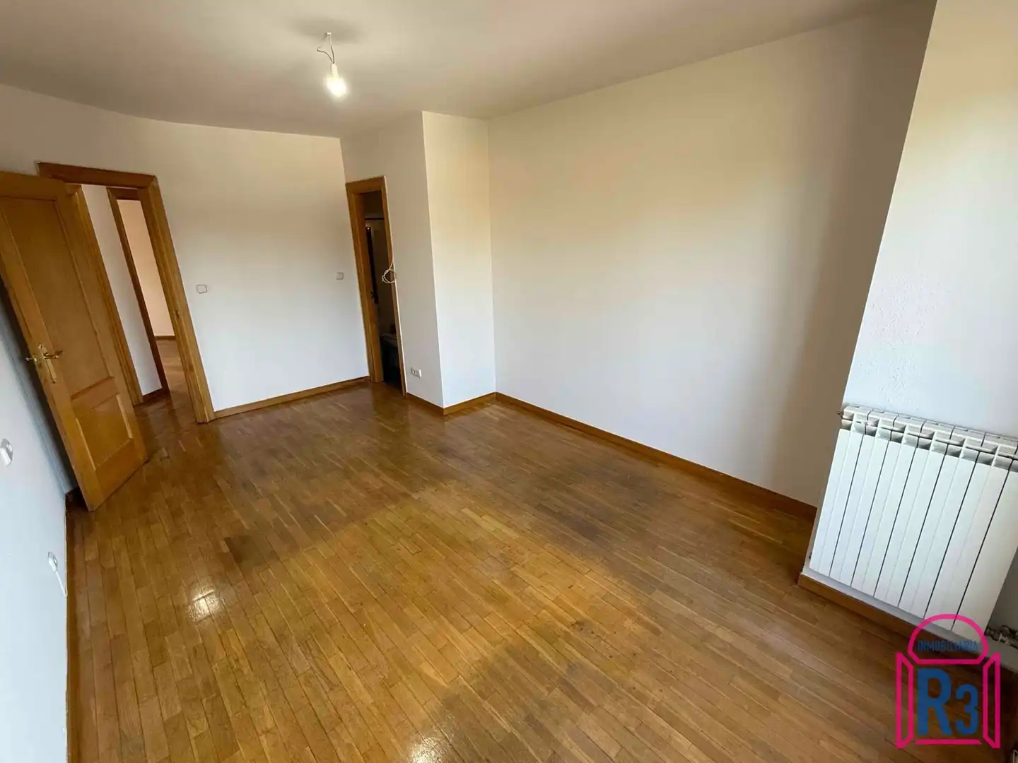 Piso de alquiler en León Capital  con Calefacción, Terraza y Trastero