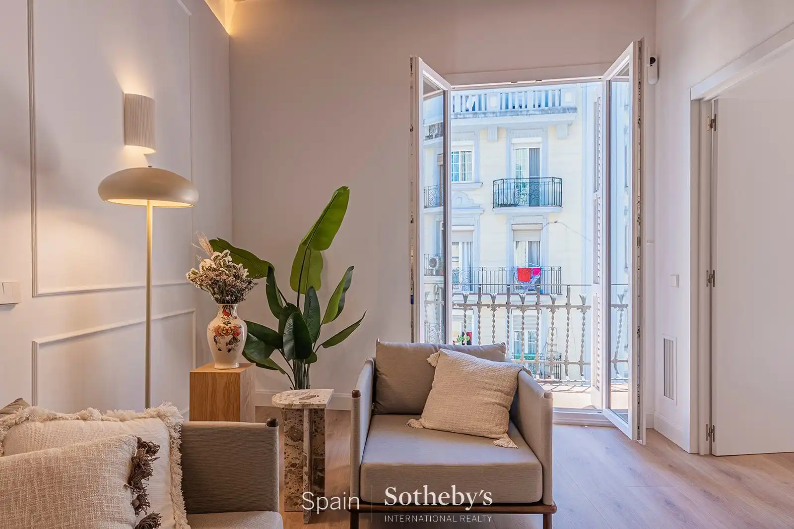 Sala de estar de Apartamento en venta en Barcelona con Aire acondicionado y Calefacción