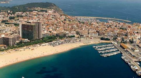 Foto 2 von Residential zum Verkauf in Calle Balmes, Centre, Palamós
