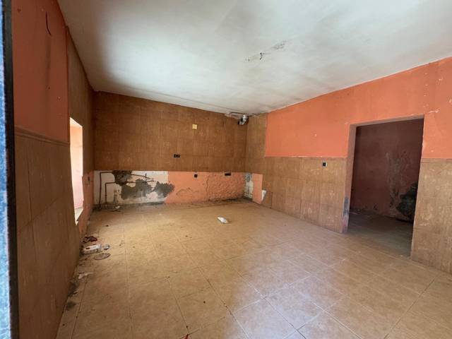 Local comercial en Venta en Logrosán