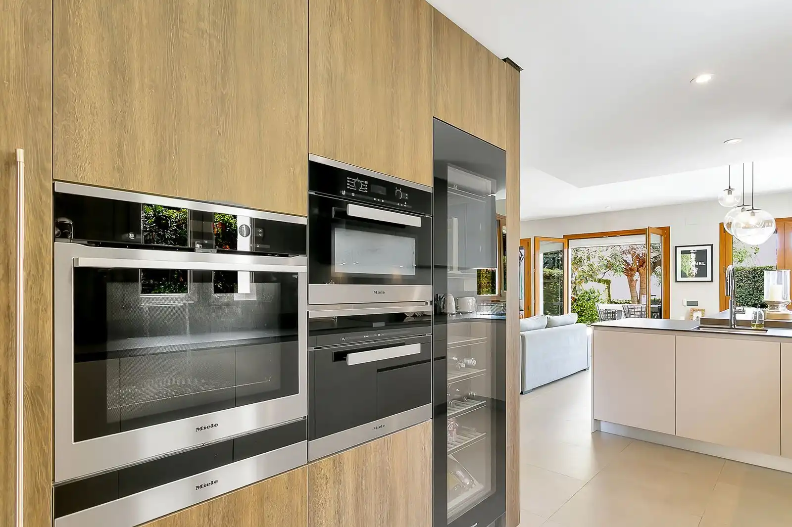 Küche von Einfamilien-Reihenhaus zum Verkauf in Estepona mit Privatgarten, Terrasse und Möbliert