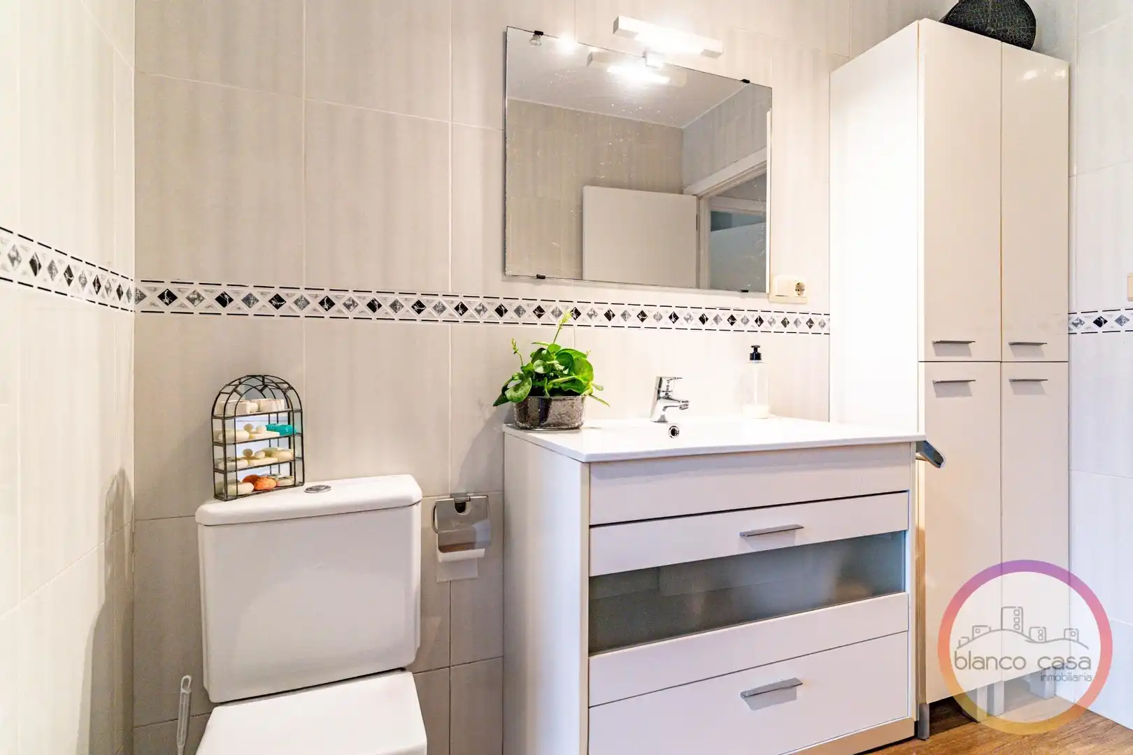 Baño de Casa o chalet en venta en Carballo con Calefacción, Jardín privado y Trastero