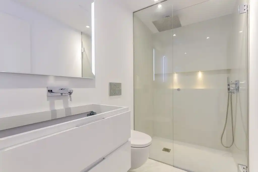 Bathroom of Apartments for sale in Calvià  with Air Conditioner, Terrace and Storage room