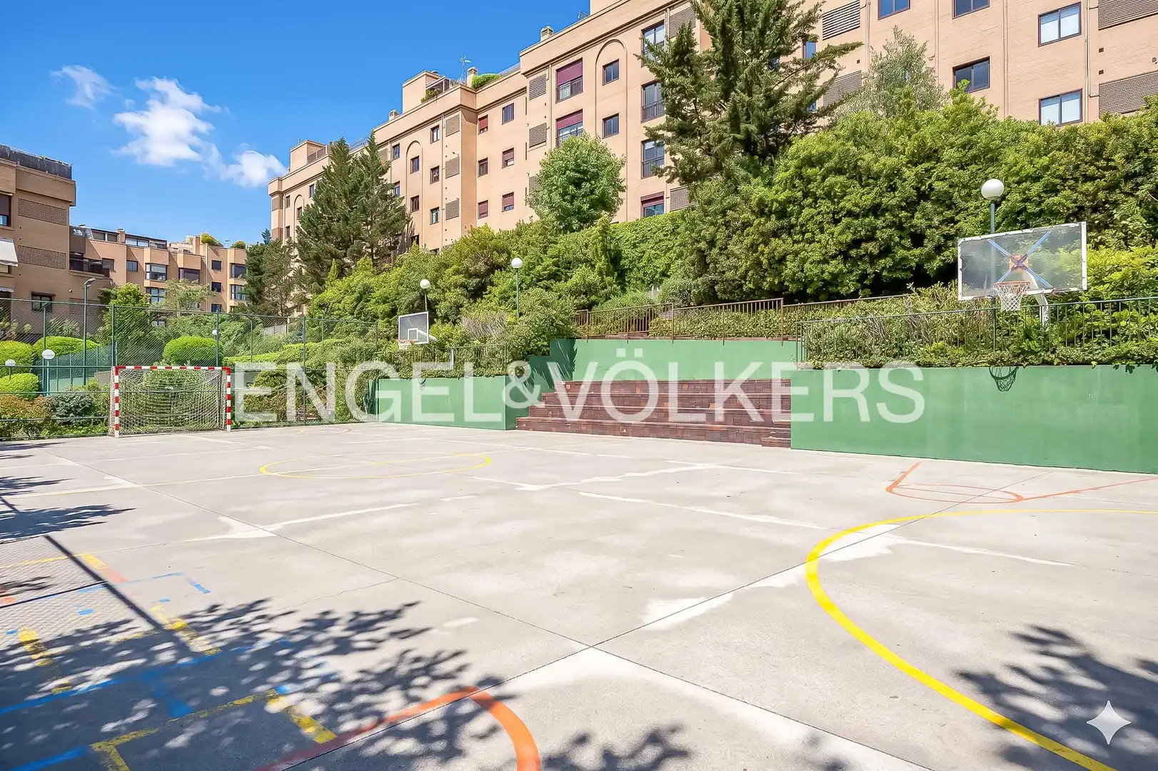 Terrassa de Dúplex en venda en Madrid amb Aire condicionat, Calefacció i Traster