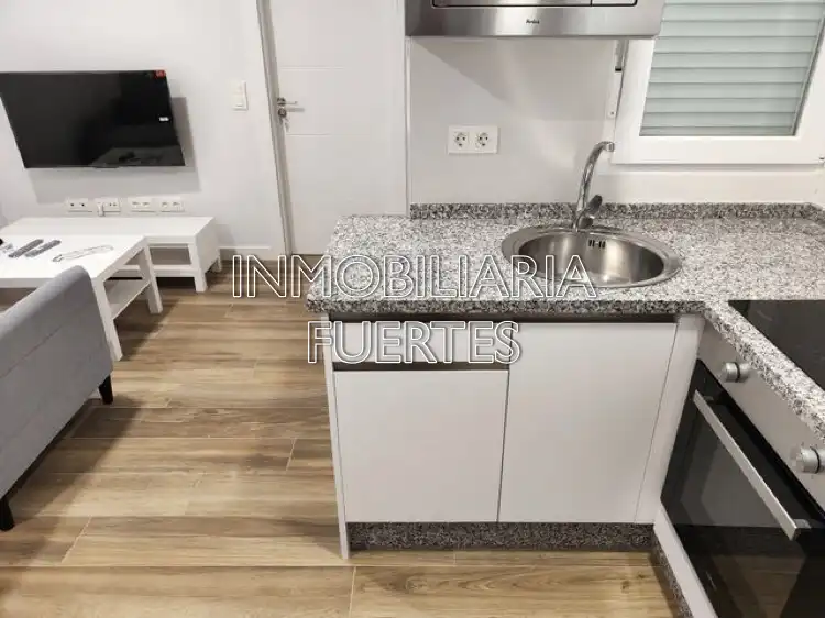 Flat for rent in Calle Demetrio de los Ríos, Las Ventas