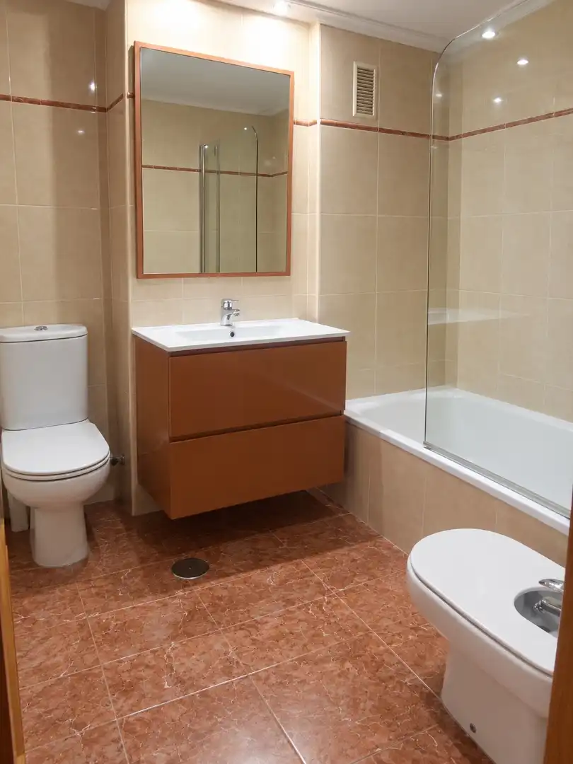 Bathroom of Flat for sale in Valladolid Capital  with Balcony